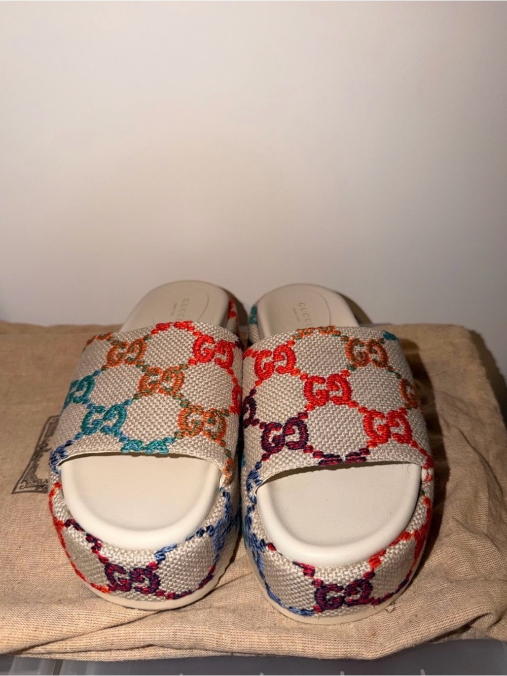 Gucci platform Slides
